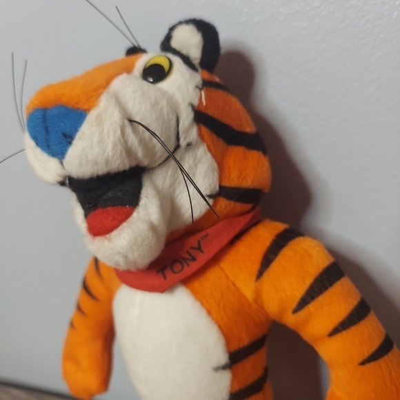 Tony The Tiger Vintage Kellogg's Stuffed Animal 10 - Picture 5 of 16